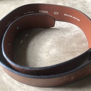 Fossil men’s leather belt